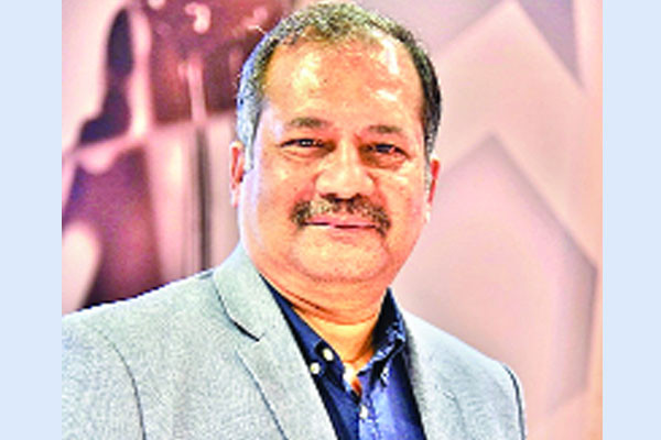 বিদ্যুৎ জ্বালানি খাতের দুর্নীতির বোঝা বহন করতে হচ্ছে