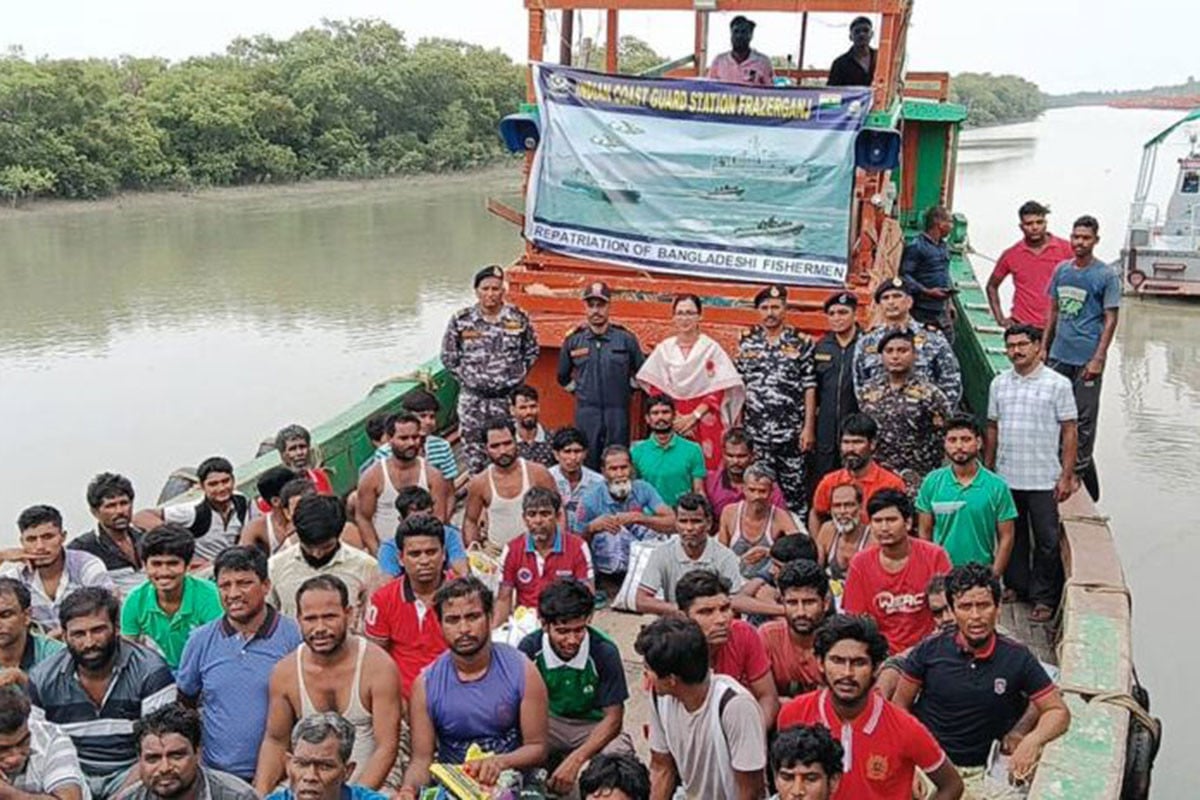 দেশে ফিরেছেন ভারতে আটক ৯১ বাংলাদেশি জেলে