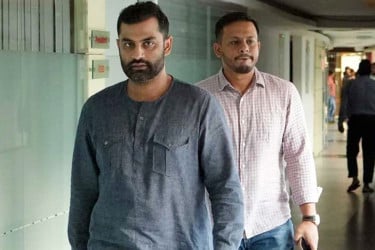 বিসিবি নির্বাচনে ভোট দিলেন তামিম