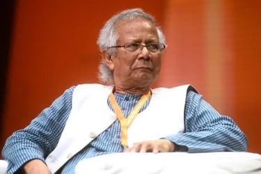 ড. ইউনূসসহ পাঁচজনের বিরুদ্ধে মামলার আবেদন খারিজ
