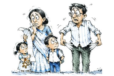 ঋণের ফাঁদে আটকা মানুষ