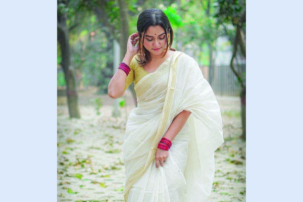 প্রকৃতির ছোঁয়ায় মিলবে ব্রণমুক্ত ত্বক