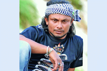 ফিরছেন না রিংকু
