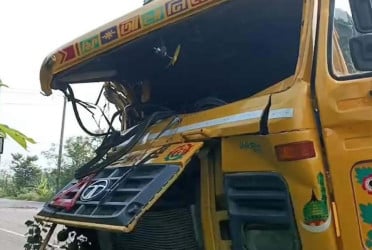 কুষ্টিয়ায় দুই ট্রাকের সংঘর্ষে চালকের মৃত্যু