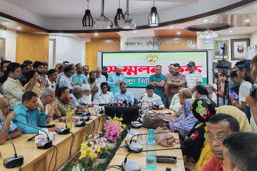 কুমিল্লায় নগর ভবন নির্মাণ নিয়ে মতবিরোধ