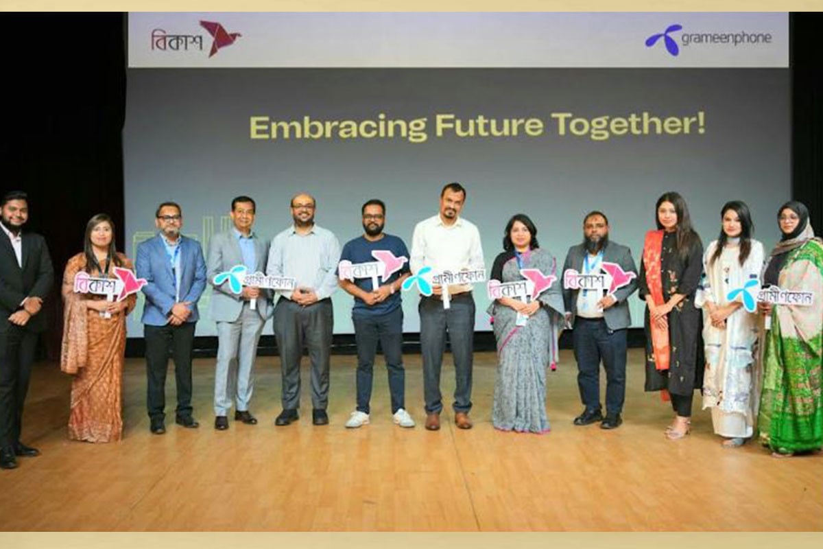 বিকাশের ডিসবার্সমেন্ট সল্যুশনের মাধ্যমে ফিল্ড ফোর্সের পেমেন্ট দেবে গ্রামীণফোন