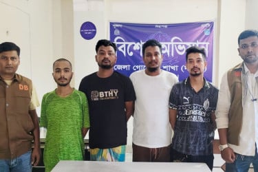 দক্ষিণ কেরানীগঞ্জে ছাত্রলীগের চার নেতা গ্রেপ্তার