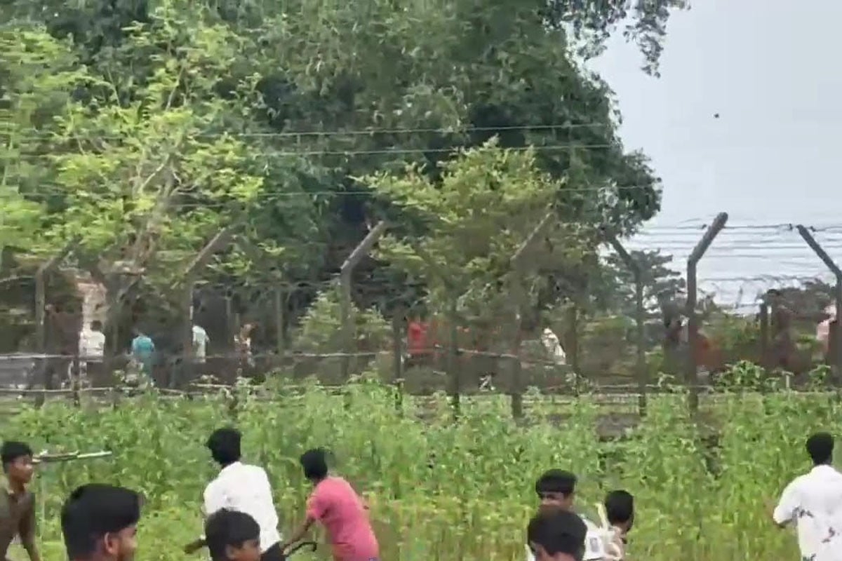 সীমান্তে বাংলাদেশিদের ধাওয়া খেয়ে পালাল ভারতীয়রা
