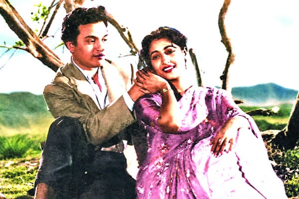 প্রযুক্তির চোখে