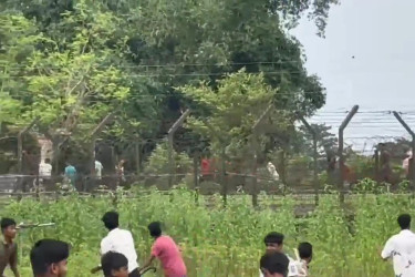 সীমান্তে বাংলাদেশিদের ধাওয়া খেয়ে পালাল ভারতীয়রা