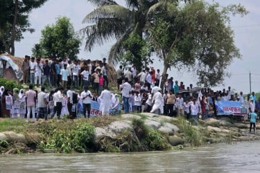 মুন্সিগঞ্জে চার দফা দাবিতে মানববন্ধন