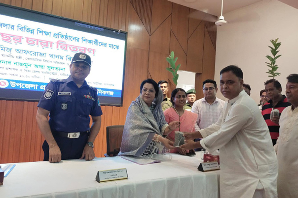 দেশের সার্বিক উন্নয়ন ও অগ্রগতিতে নারী শিক্ষার বিকল্প নেই : বিমানমন্ত্রী