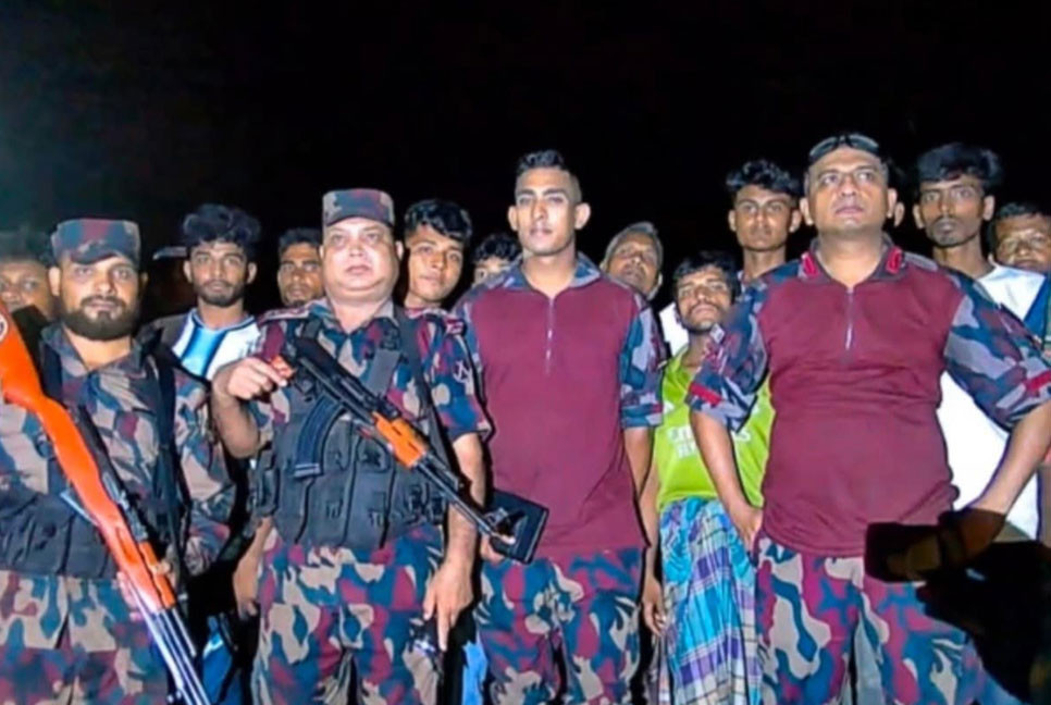 লালমনিরহাট সীমান্তে বিজিবির কড়া নজরদারি