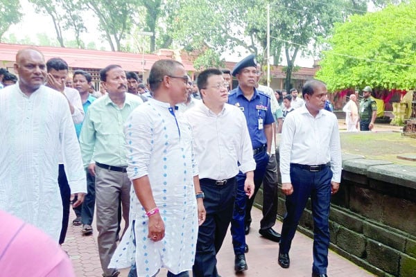 ঐতিহাসিক কান্তজিউ মন্দির পরিদর্শনে চীনা রাষ্ট্রদূত
