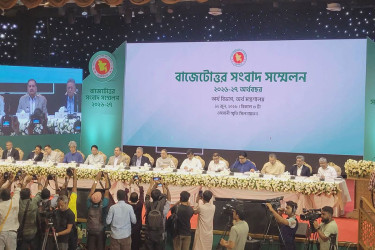 অর্থমন্ত্রীর বাজেটোত্তর সংবাদ সম্মেলন শুরু