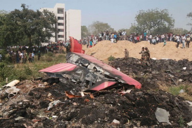 স্বজন হারানোর ক্ষত বইছেন এয়ার ইন্ডিয়া দুর্ঘটনার ক্ষতিগ্রস্তরা