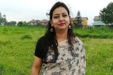 ছিনতাইকারীর টানাহেঁচড়ার সময় রিকশা থেকে পড়ে নারী আহত, পরে হাসপাতালে মৃত্যু