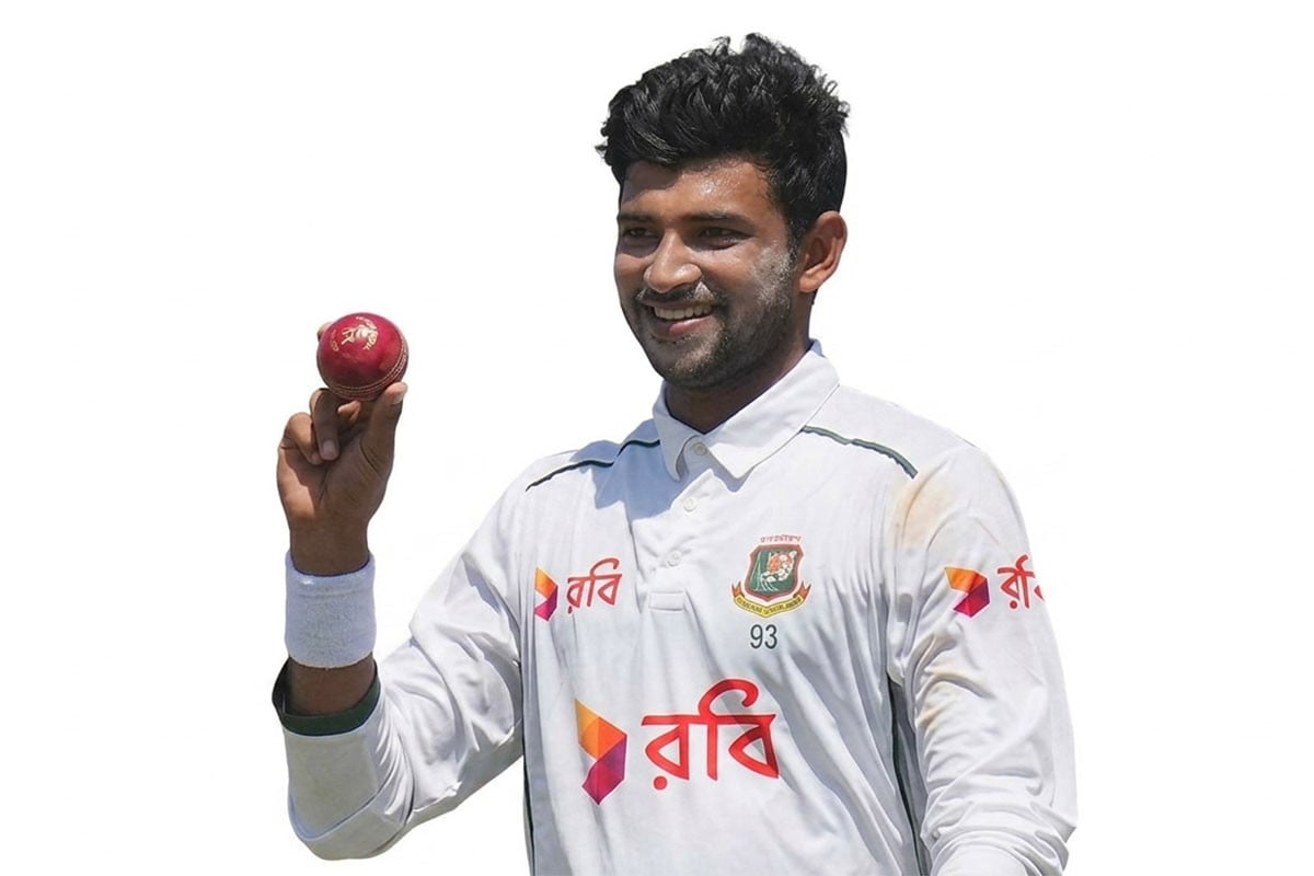 জাতীয় দলের ক্রিকেটার নাঈমকে হেনেস্তার অভিযোগে এসআইসহ তিনজন প্রত্যাহার