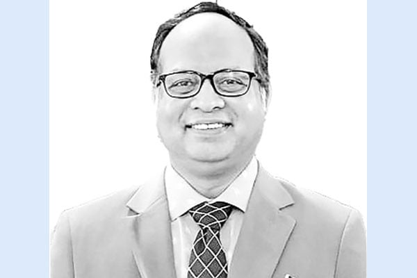 বাজেটে স্থিতিশীলতার প্রতিশ্রুতি, প্রকৃতিনির্ভর রূপান্তরের ঘাটতি