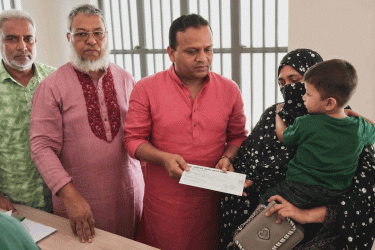 সদরঘাট লঞ্চ দুর্ঘটনায় নিহতদের পরিবারকে আর্থিক সহায়তা দিল নৌ মন্ত্রণালয়