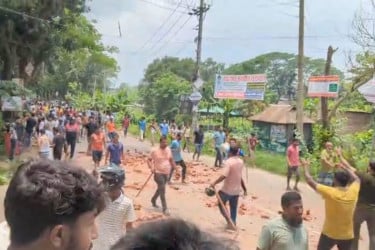 লাগেজ হারিয়েছে সৌদিতে, দুই গ্রামবাসীর সংঘর্ষ ব্রাহ্মণবাড়িয়ায়