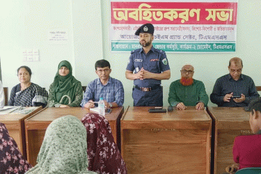 শাজাহানপুরে বাল্যবিয়ে ও মোবাইল আসক্তি প্রতিরোধে সভা