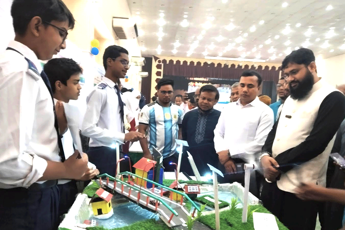কুড়িগ্রামে বিজ্ঞান প্রকল্প ও উদ্ভাবনী প্রদর্শনী অনুষ্ঠিত