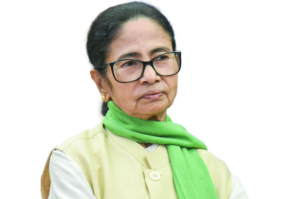 কঠিন চ্যালেঞ্জে মমতা, তৃণমূলের সংকট কাটছে না