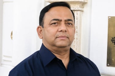 দুদকের মামলায় দুবাইয়ে গ্রেফতার বেনজীর আহমেদ