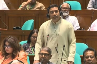 দেশের এইচএসসি সিঙ্গাপুরের ক্লাস সিক্সের সমান: সংসদে ববি হাজ্জাজ