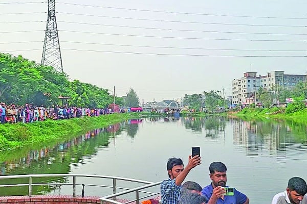 ডিএনডি লেক যেন ‘মৃত্যুকূপ’