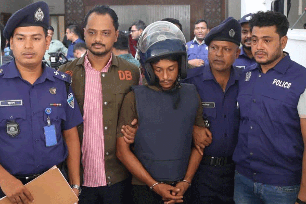 স্ট্যাম্প চুরি করতে গিয়েই মা-মেয়েকে ছুরিকাঘাত