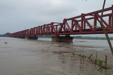বর্ষার শুরুতেই বাড়ছে তিস্তার পানি, আপাতত বন্যার শঙ্কা নেই