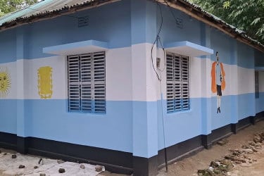 আর্জেন্টিনার প্রেমে বাড়ি রাঙালেন মেসি ভক্ত মেহেদী