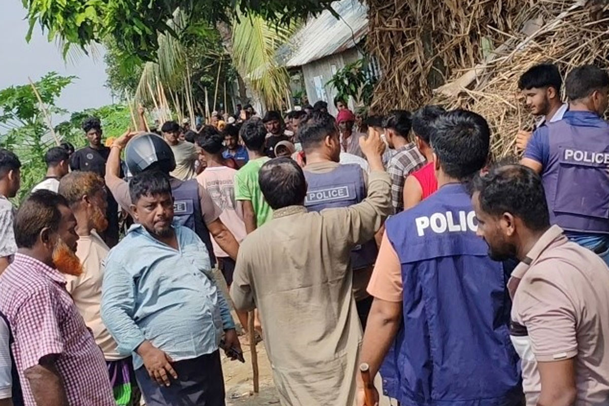 চর দখলকে কেন্দ্র করে মেঘনায় সংঘর্ষ, আহত ৩০