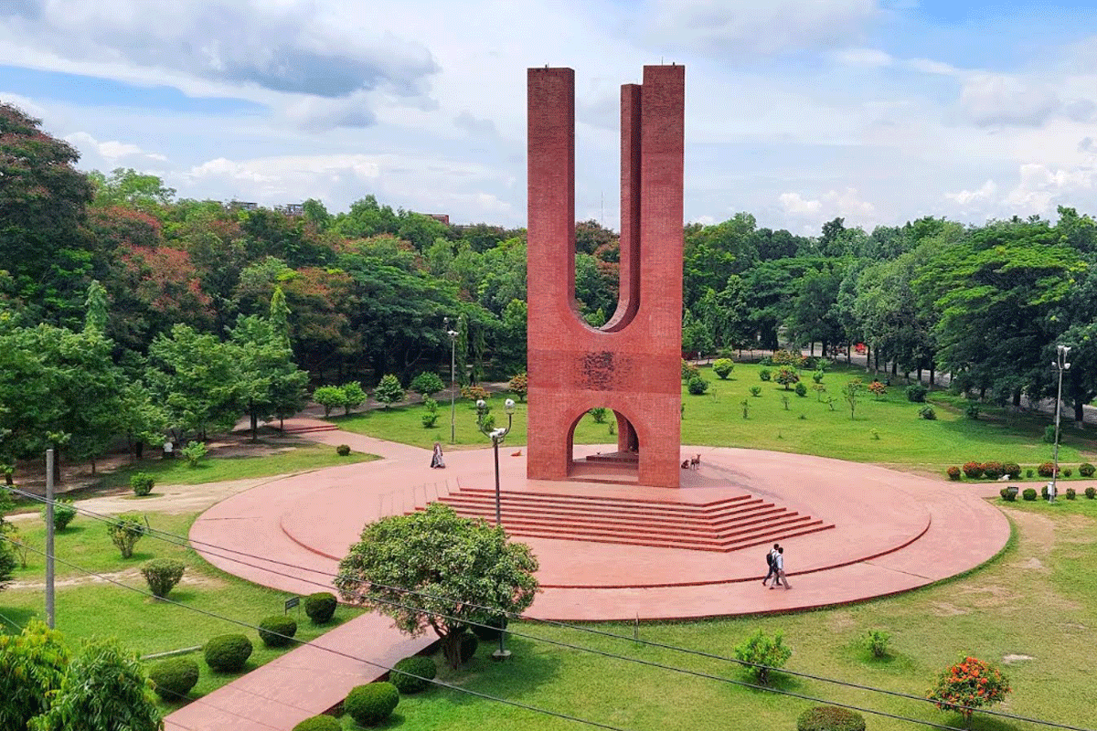 শিক্ষার্থীদের ওপর হামলা: জাবির এক শিক্ষক বাধ্যতামূলক অবসরে