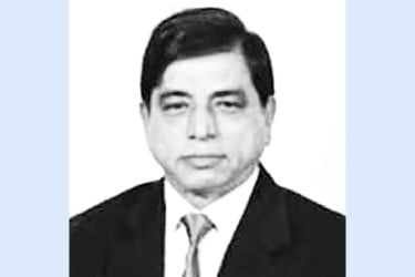 মা-বাবা যখন অবহেলার শিকার