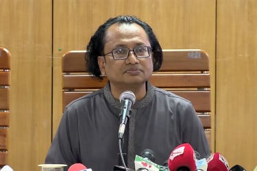 ভারতে প্রবেশ না করে দেশে ফেরা নিয়ে যা বললেন ডা. জাহেদ উর রহমান