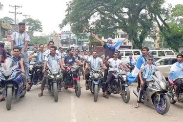 বিশ্বনাথে আর্জেন্টিনা সমর্থকদের শোভাযাত্রা