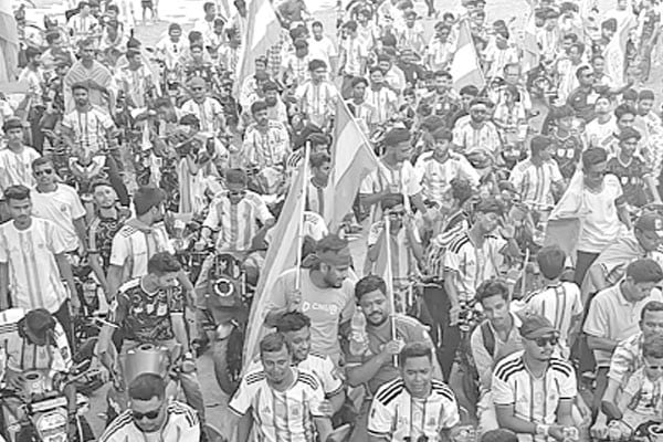 মোটরসাইকেল শোভাযাত্রা আর্জেন্টিনা সমর্থকদের