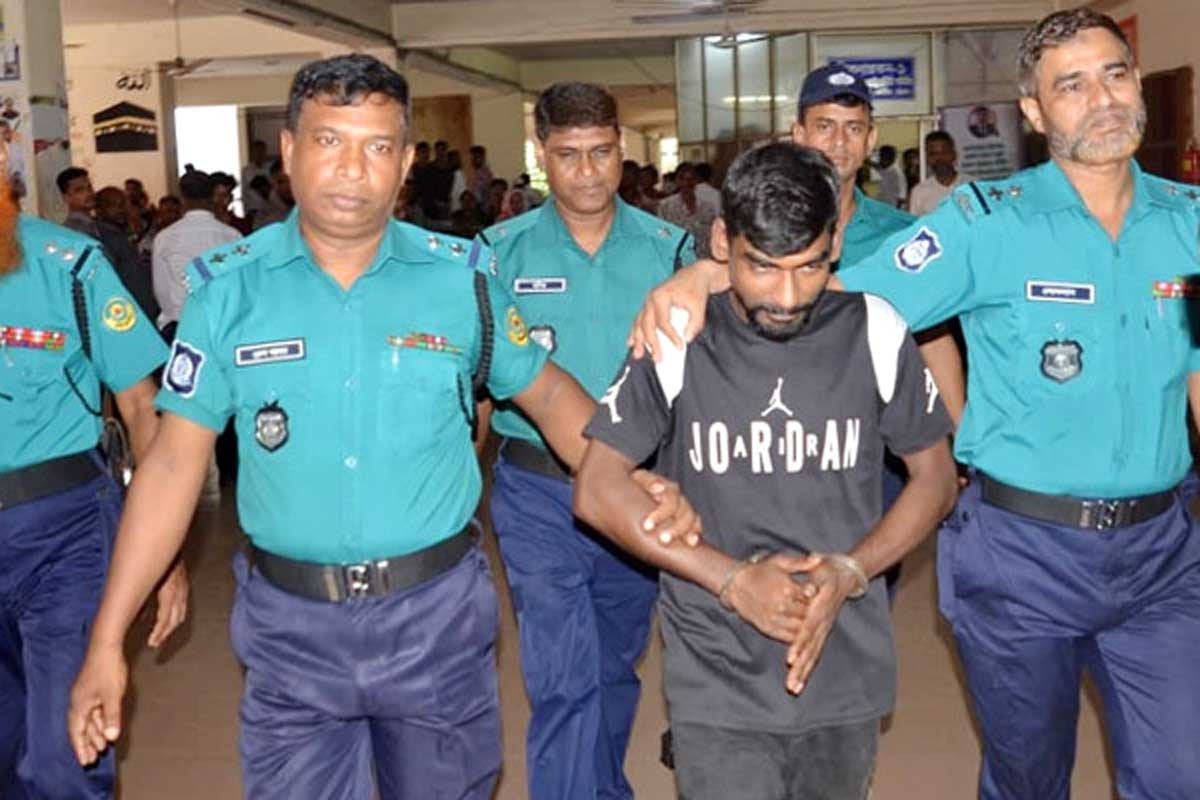 চট্টগ্রামে শিশুধর্ষণ মামলায় ২৬ দিনে রায়, আসামি মনিরের যাবজ্জীবন