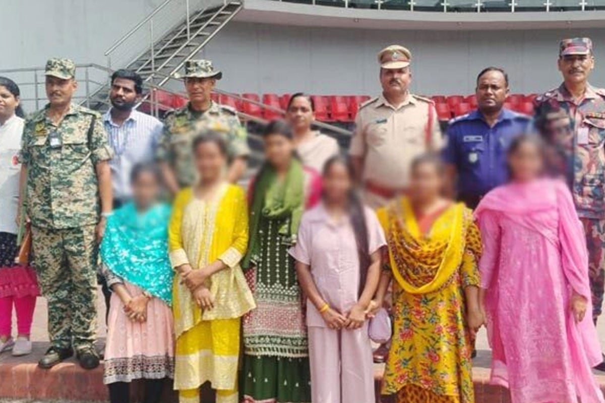 কারাভোগ শেষে ৩ বছর পর ভারত থেকে দেশে ফিরলেন ৬ নারী