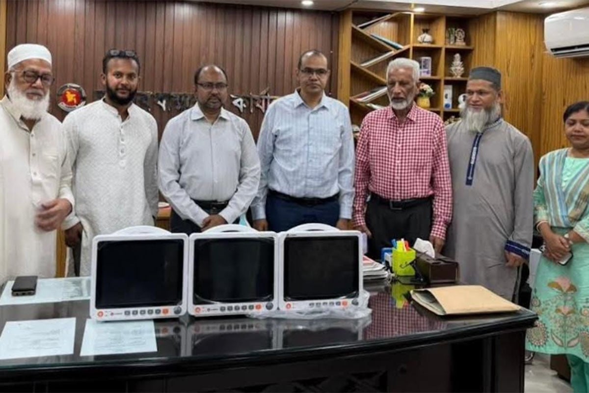চট্টগ্রাম হাসপাতালের আইসিইউ-ওটিতে অত্যাধুনিক কার্ডিয়াক মনিটর প্রদান