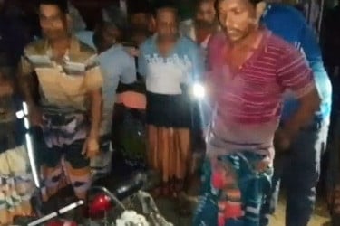 চুয়াডাঙ্গায় ট্রাকের ধাক্কায় এনজিওকর্মীর মৃত্যু