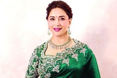 মাধুরীর সঙ্গে কেন কেউ অভিনয় করতে চাইতেন না