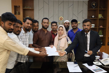 দিঘীরপাড়ের চার দফা দাবি বাস্তবায়নে ডিসির কাছে স্মারকলিপি