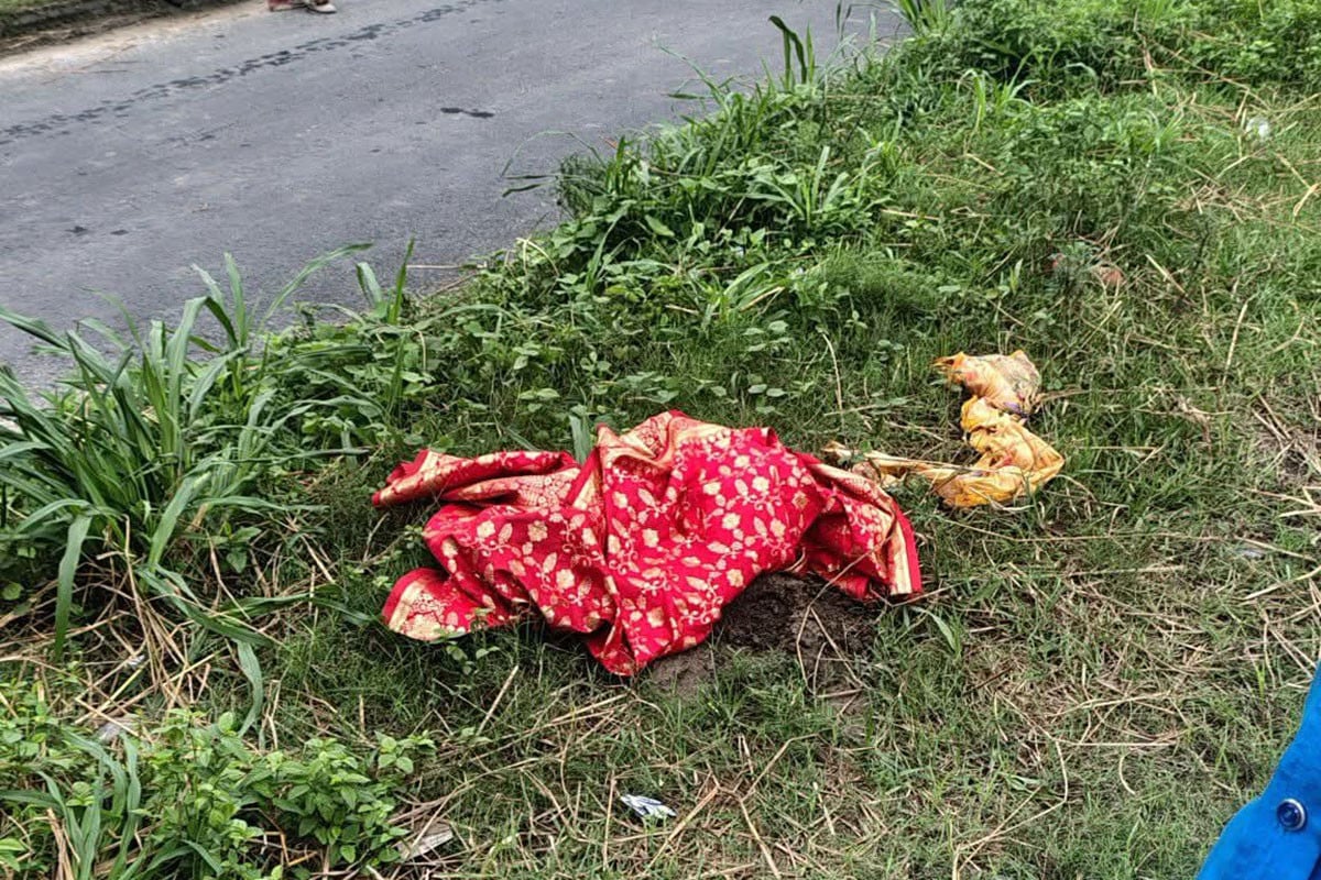 কিশোরীর মরদেহ উদ্ধার, পাশেই ছিল বিয়ের লাল শাড়ি