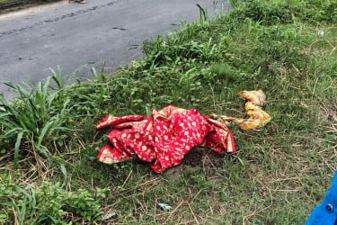 কিশোরীর মরদেহ উদ্ধার, পাশেই ছিল বিয়ের লাল শাড়ি