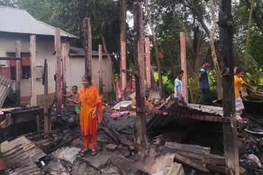 মাদকের টাকা না পেয়ে স্ত্রীকে ঘরে আটকে আগুন দেওয়ার অভিযোগ