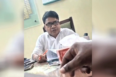 ঘুষ গ্রহণের ভিডিও ভাইরাল, সেই পিআইও প্রত্যাহার